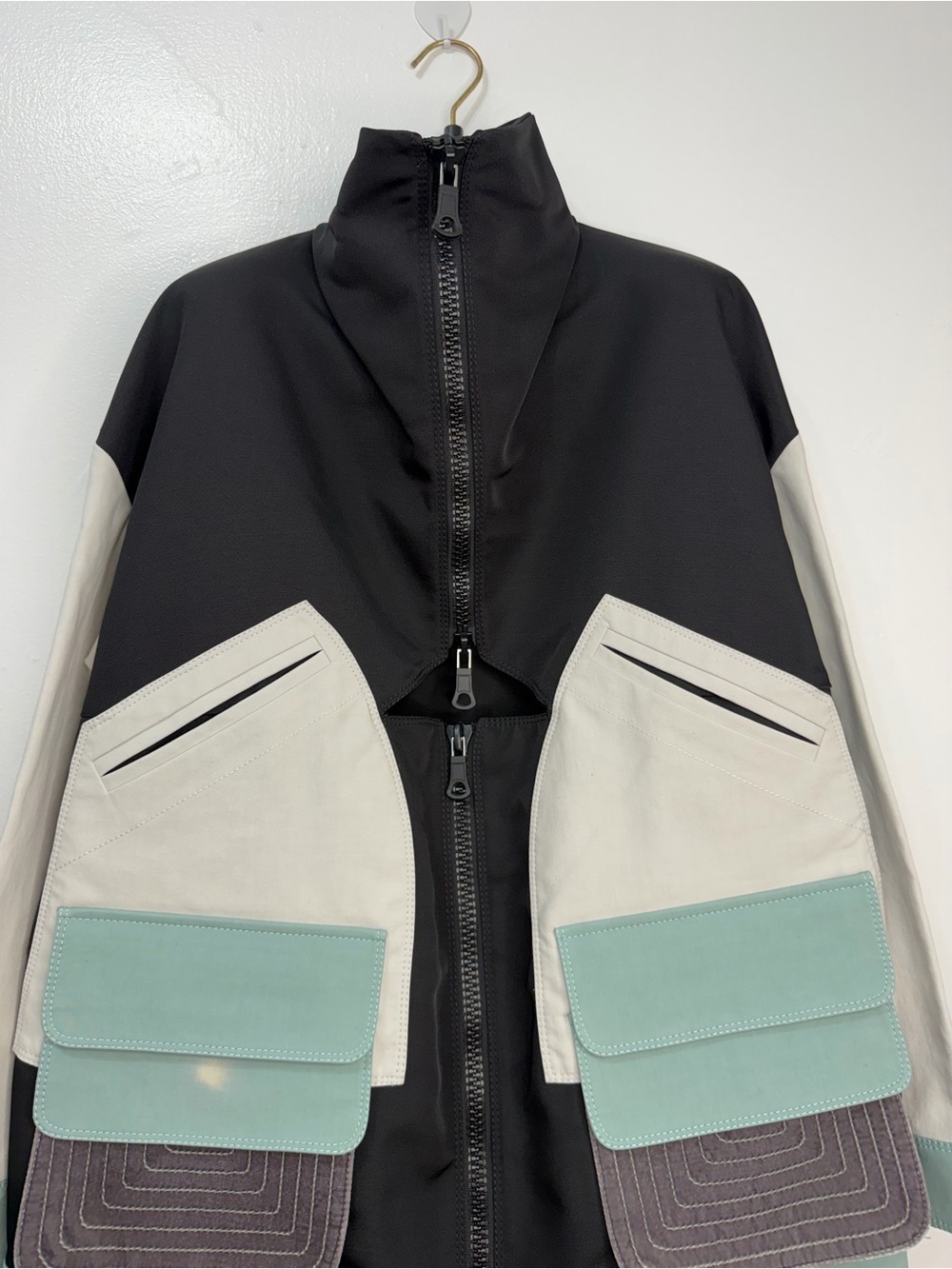 NWT VALENTINO GARAVANI
Panelled Jacket - Picture 10 of 17